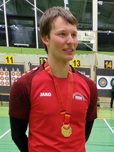 Daniel Weidig im Interview nach dem Sieg des deutschen Meistertitels Halle 2025 in der Klasse Recurve Herren.